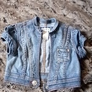 Limited Too cropped vest